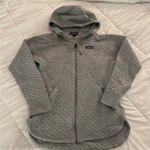 Patagonia Women's Quilted Gray Puffer Jacket